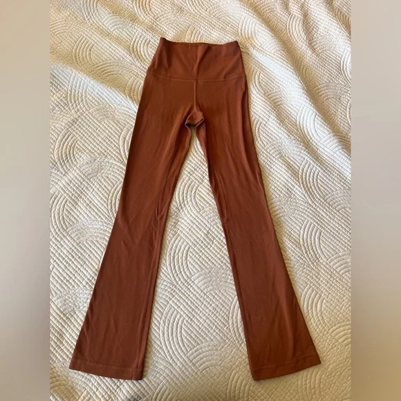 Lululemon Align High-Rise Mini-Flared Pant *Extra Short - Picture 3 of 6